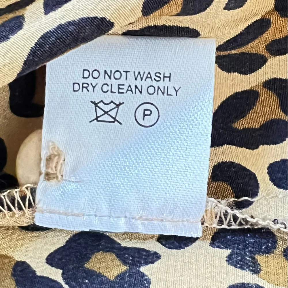 Tyler boe  Women’s Silk Leopard Print Blouse With Hidden Button Placket Small - Picture 12 of 13